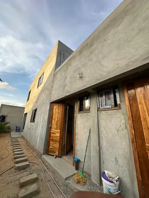Villa en vente à Agbavi à 200m de la Nationale No2 – 30 millions FCFA à revoir — photo 3