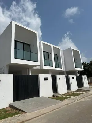 Villa 3 chambres en vente à la Cité Renaissance à Lomé – à partir de 300 millions FCFA