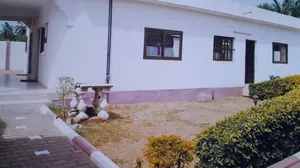 Villa 4 chambres en vente à Kpémé Yesuvito Lacs – 65 millions FCFA — photo 3