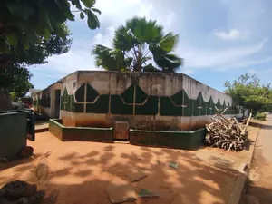 Maison 4 pièces à vendre à La Caisse, Lomé – Angle de rue avec espace piscine – 350 millions FCFA — photo 6