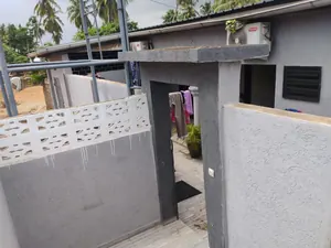 Maison 5 pièces en vente sur ¼ de lot angle de rue à Agoè Quartier Belgique – 15 millions FCFA — photo 3