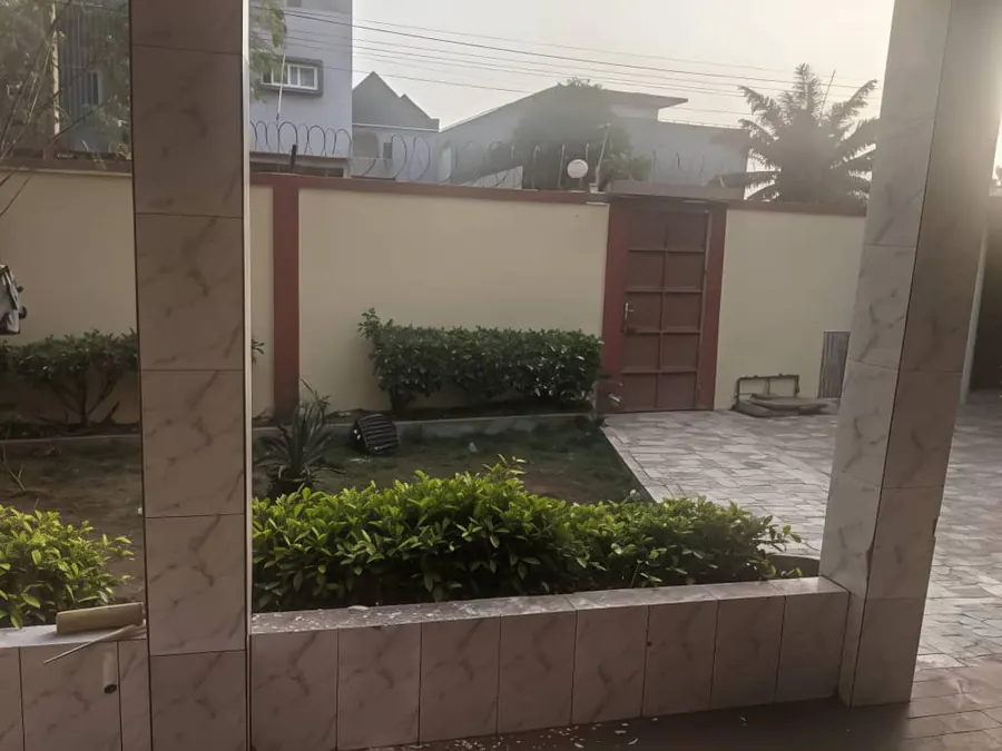 Villa 4 chambres salon en vente à Agoè Kitidjan – 40 000 000 FCFA