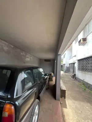 Vente d'une maison à La Paix (bord de plage), duplex, 6 chambres, angle de rue, bord du goudron – 270 millions FCFA — photo 8