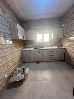 Vente d'une villa à Ségbé Akato Démé, récente, sur 300 m², avec dépendance, jardin et garage 4 voitures – 65 millions FCFA négociable — photo 14