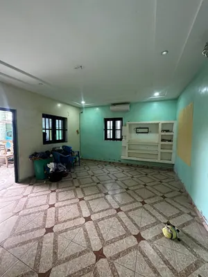 Villa R+1 5 pièces 150 m² en vente à Zanguera Château d'Eau Klémé – 35 millions FCFA — photo 4