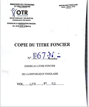 Terrain demi-lot en vente en bordure de grande route à Agoè Sogbossito Somayaf – 15 000 000 FCFA