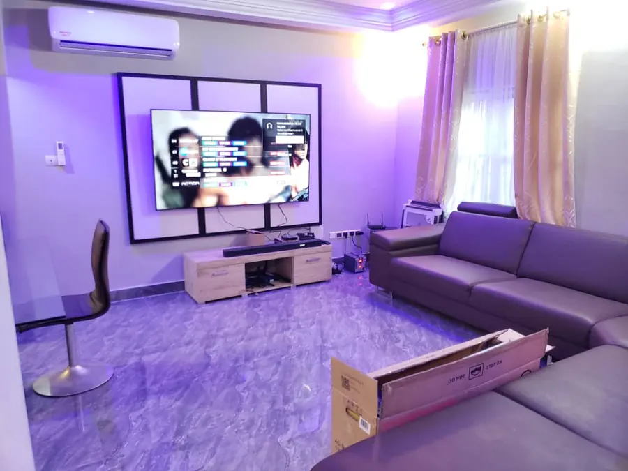Appartement meublé 2 chambres en location à Agoè 2 Lions – 500 000 FCFA/mois