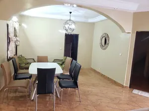 Villa duplex meublée 5 chambres avec piscine en location à Avenou – 1 600 000 FCFA/mois — photo 6