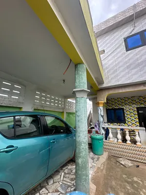 Villa R+1 5 pièces 150 m² en vente à Zanguera Château d'Eau Klémé – 35 millions FCFA — photo 3