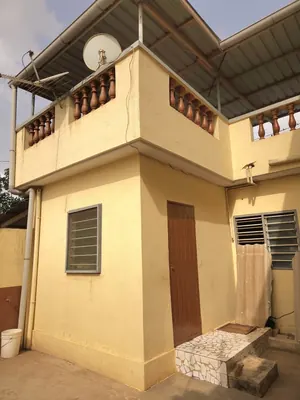 Villa R+1 à vendre à Totsi derrière le CEG Totsi – 65 millions FCFA — photo 4