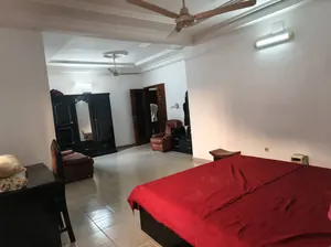 Villa R+2 9 chambres à louer à Avenou – 500 000 FCFA/mois — photo 3