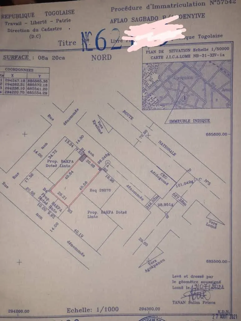 Terrain 820 m² clôturé avec pièces habitables en vente à Adidogomé IPG – 47 millions FCFA