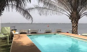 Vente d'un hôtel à Agbodrafo, 3 002 m², avec piscine – 360 millions FCFA — photo 8