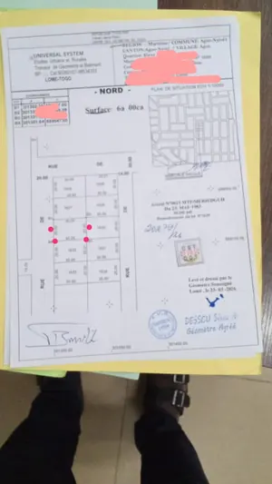 Terrain 300 m² en vente à Agoè Assiyéyé Carrefour Bleu – 22 millions FCFA