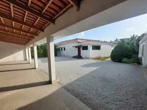 Villa 7 pièces à vendre sur 5 lots à Baguida – 1,2 milliard FCFA — photo 8