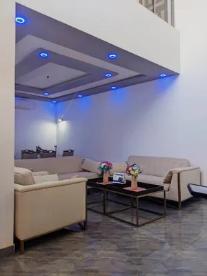 Villa duplex meublée à louer à Logopé, non loin du carrefour Obeno – 500 000 FCFA/mois — photo 2