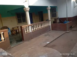 Maison 2 chambres à vendre à Agoè Demakpoè – 28 millions FCFA