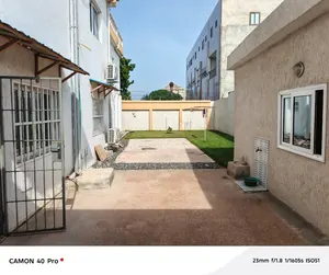 Villa 4 chambres à louer à Adewi, à côté de la mairie – 700 000 FCFA/mois