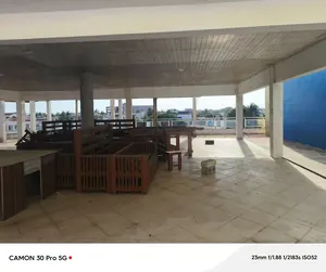 Restaurant 3 niveaux en angle de rue à vendre à Baguida, vue sur la mer – 350 millions FCFA — photo 7