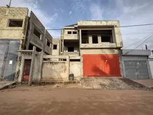 Immeuble triplex inachevé 8 chambres 255 m² en vente à Adidogomé Sagbado – 80 millions FCFA