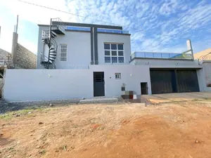 Vente d'une villa duplex à Avenou, 4 chambres, 328 m², à 200 m du goudron – 155 millions FCFA — photo 5
