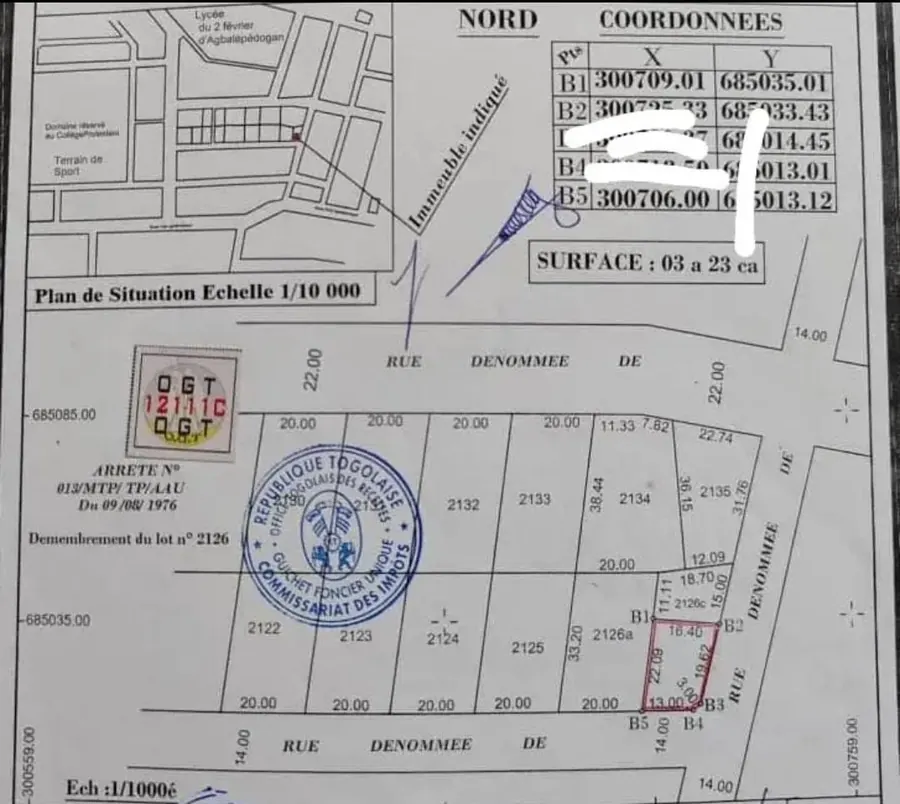 Vente d'un terrain à Agbalepedo, demi-lot en angle de rue, à 80m du goudron – 32 millions FCFA