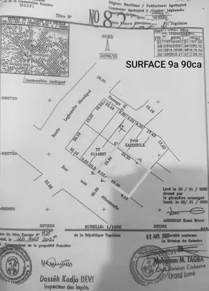 Terrain 900 m² en vente en bordure de goudron à Agoè Legbassito – 70 millions FCFA