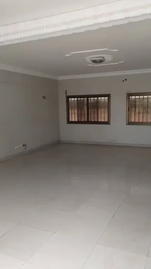 Vente d'une villa à Agbalepedo, 6 chambres, R+1 sur demi-lot, titre foncier – 125 millions FCFA — photo 7