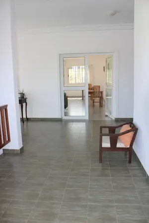 Villa duplex 6 chambres avec piscine en vente à Avepozo proche de la plage – 350 millions FCFA — photo 4