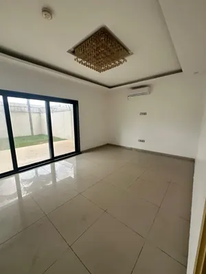 Villa 5 pièces avec piscine en vente à Cité OUA – Lomé – 400 millions FCFA — photo 3