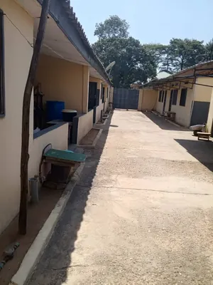 Villa duplex 5 chambres à vendre en angle de rue à Attiégou Dabarakondji – 70 millions FCFA — photo 3
