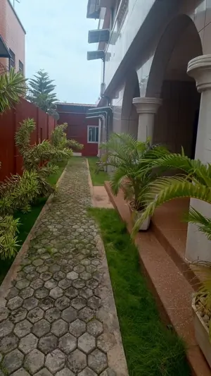 Villa R+1 7 pièces en vente à Kégué Kpatcha – 420 millions FCFA