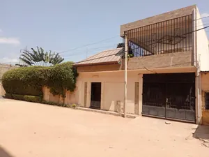 Villa R+1 5 chambres 644 m² en vente à Agbalépédo GTA – 350 millions FCFA — photo 2
