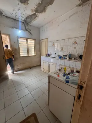 Vente d'une villa à Agbalépédo, angle de rue, 3 chambres + dépendance + 2 pièces, proche du goudron – 47 millions FCFA — photo 8