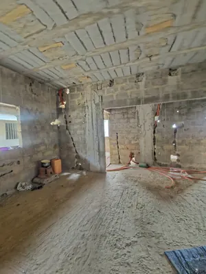 Vente d'une villa inachevée à Sogbossito Catholique, 4 chambres + 2 appartements, 1 lot 600 m², titre foncier – 90 millions FCFA — photo 13