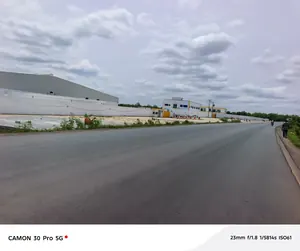 Terrain 100 lots (10 hectares) en vente en bordure du goudron RN1 à Lilikopé – 5 millions FCFA l'unité