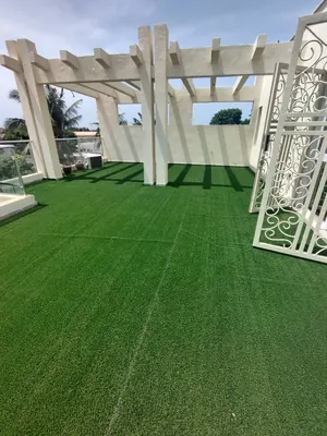 Villa triplex meublée 7 chambres à louer à Attiégou avec piscine et terrain de basketball – 1 700 000 FCFA/mois — photo 2