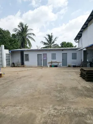 Vente d'un entrepôt à Agoè Fiovi, 668 m², accès direct au goudron – 72 millions FCFA — photo 6