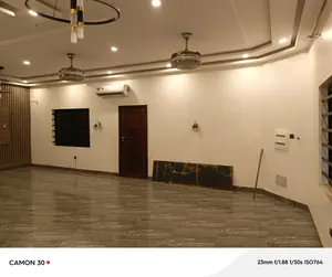 Vente d'une villa duplex à Agoè Légbassito Ahonkpoé, sur demi-lot, R+2, titre foncier personnel – 150 millions FCFA à débattre — photo 5