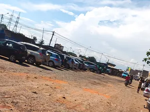 Vente d'un terrain à Attikoumé, 255 m², proche du goudron – 35 000 000 FCFA — photo 5