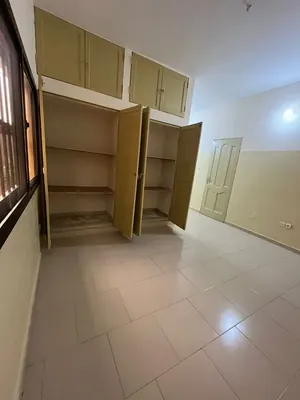Villa duplex 8 chambres à louer à Djidjolé – 550 000 FCFA/mois