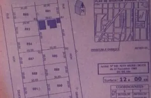 Vente de terrain à Agoè Cacaveli, 2 lots clôturés avec villa sur 1/2 lot à rénover, à 100 m du goudron – 65 millions FCFA le lot — photo 3
