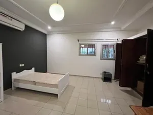Villa 4 chambres non meublée de 1300 m² avec piscine en vente à Tokoin Wuiti – 480 millions FCFA — photo 2