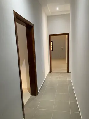 Villa duplex 10 pièces à vendre à Ségbé – 600 m² – 160 millions FCFA — photo 3