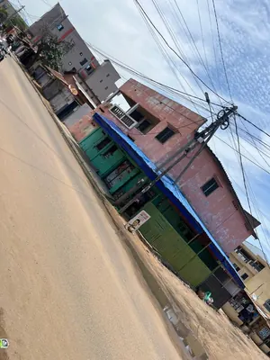Terrain bâti 300 m² avec mini villa en vente en bordure de goudron à Nyekonakpoè Adjololo – 30 millions FCFA — photo 5