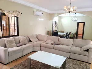 Villa duplex meublée 5 chambres avec piscine en location à Avenou – 1 600 000 FCFA/mois — photo 9
