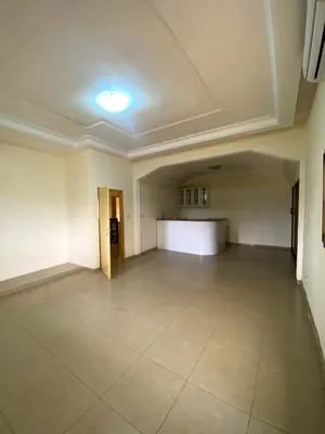 Location d'une villa duplex à N'Kafou, 5 chambres, avec jardin, climatisée – 650 000 FCFA/mois — photo 11