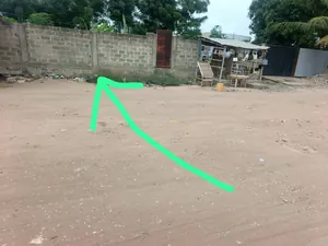 Terrain 1 lot en vente à Sanguera Lycée – 18 millions FCFA