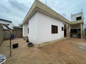 Villa 4 pièces à vendre à Ségbé Akato – 55 millions FCFA — photo 2