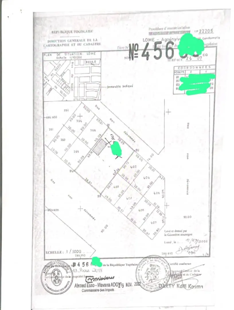 Vente de terrain à Agoè 2 Lions, 2 lots clôturés, à 30m du goudron – 67 millions FCFA (à débattre)